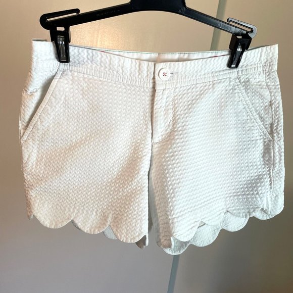 Lilly Pulitzer Resort White Buttercup 5" Inseam Shorts Textured Cotton 00 = XXS - Picture 2 of 12